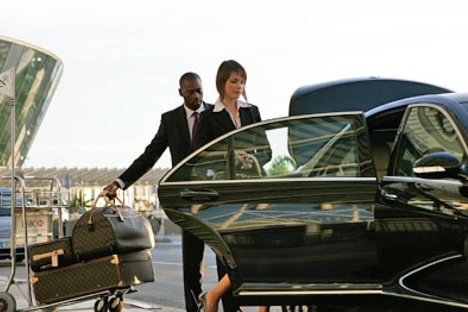 Transfers Madrid Airport to Madrid Center in Vans up to 7 Passengers - The ride in a private van or car