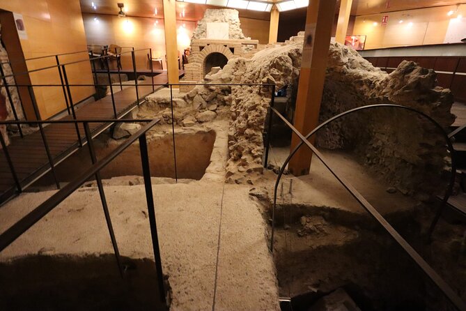 Underground Toledo Private Walking Tour with Official Local Guide - What the private format changes