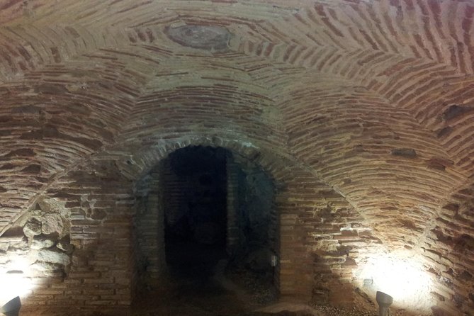 Underground Visit - Baños del Caballel and the final Arab bath