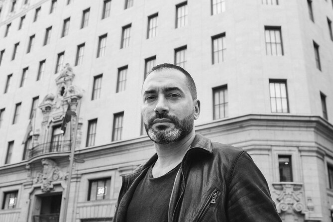 Vacation photographer. Madrid Photo Shoot. Take home more than just a selfie! - Plaza Mayor is best for a classic evening mood