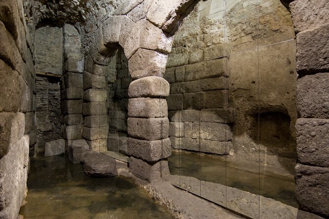 Visit to the Toledo Underground - Casa Rodrigo de la Fuente reveals later reuse