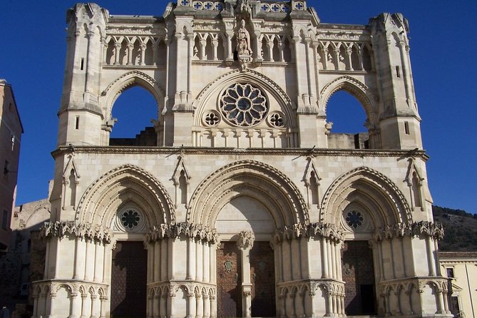 Visita Guiada Por El Casco Histórico De Cuenca Y Su Catedral - Inside the San Martín skyscrapers