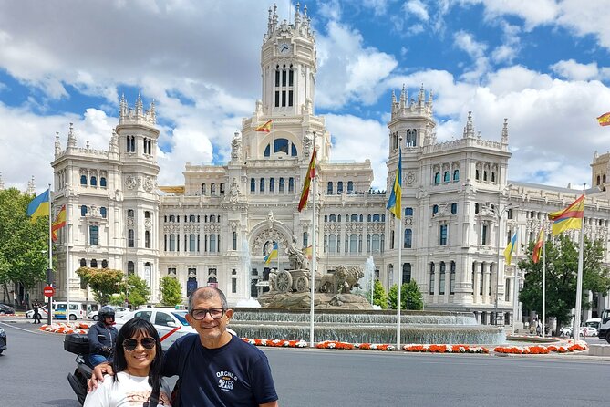 Walking Tour of Madrid Modern - Gran Vía, where Madrid goes big