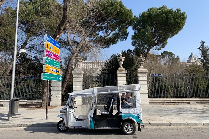 Welcoming tour Madrid - Cibeles, Paseo del Prado, and Atocha