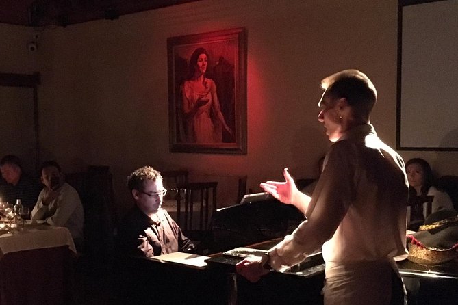 Zarzuela Opera and Dinner at La Castafiore Restaurant in Madrid - Comedy, audience participation, and the final number